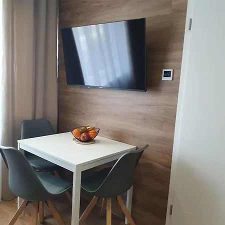 Francis Apartment Scheessel